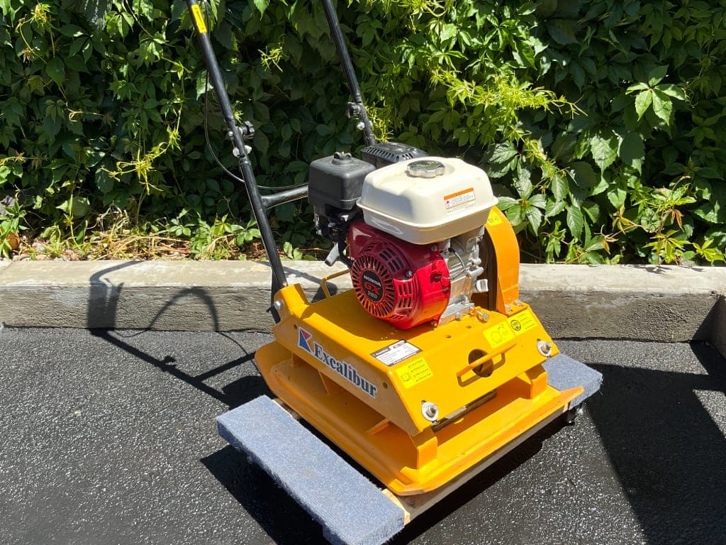 Plate compactor rental Pasco WA, gasoline powered for paving, gravel and soil compaction at PL Equipment Rental