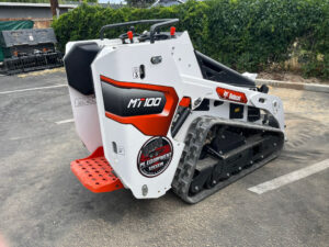 Skid-Steer-MT100-3